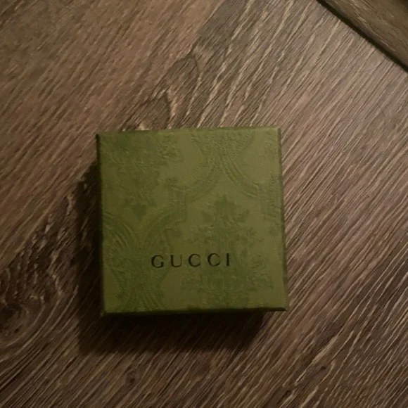 Gucci heart earrings - Picture 3 of 3